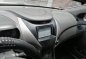 Selling Hyundai Elantra 2012 Automatic Gasoline in Parañaque-3