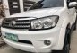 Sell White 2005 Toyota Fortuner in Paranaque -1