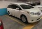 Selling 2nd Hand Toyota Sienna 2014 in Manila-0
