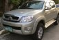 2nd Hand Toyota Hilux 2011 for sale in Quezon City-0