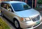 2nd Hand Chrysler Town And Country 2012 at 42000 km for sale-3