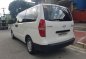 Selling Hyundai Starex 2017 Manual Gasoline in Quezon City-3