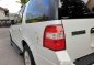 White Ford Expedition 2011 at 40000 km for sale -5