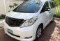 2nd Hand Toyota Alphard 2011 at 40000 km for sale-3