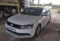 White Volkswagen Jetta 2017 at 10000 km for sale-0