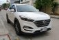 Sell White 2016 Hyundai Tucson Automatic Diesel at 28000 km -0