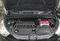 Sell Black 2010 Hyundai Tucson Automatic Gasoline at 73485 km-5