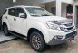 Selling Isuzu Mu-X 2017 Automatic Diesel in Quezon City-1