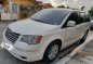 Selling 2nd Hand Chrysler Town And Country 2009 in Muntinlupa-6