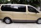 Selling Gold Hyundai Starex 2011 in Quezon City-7