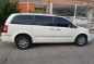 Selling 2nd Hand Chrysler Town And Country 2009 in Muntinlupa-0