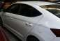 Selling White Hyundai Elantra 2016 at 14000 km in Makati-4