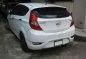 Selling White Hyundai Accent 2014 in Makati-2