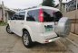 White Ford Everest 2010 at 89000 km for sale -4