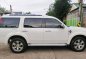 White Ford Everest 2010 at 89000 km for sale -6