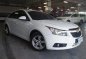 Selling White Chevrolet Cruze 2012 Automatic Gasoline at 30000 km-1