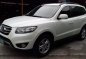 Selling White Hyundai Santa Fe 2011 Automatic Diesel at 60000 km in Pasig-1
