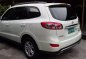 Selling White Hyundai Santa Fe 2011 Automatic Diesel at 60000 km in Pasig-7