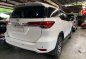 Selling White Toyota Fortuner 2017 in Quezon City-4