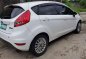 White Ford Fiesta 2013 at 86000 km for sale -4