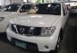 Sell White 2013 Nissan Frontier Navara at 28717 km -2