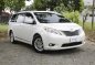 Selling White Toyota Sienna 2015 in Quezon City-3