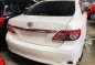 Sell White 2013 Toyota Corolla Altis at 52000 km-3
