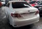 Sell White 2013 Toyota Corolla Altis Automatic Gasoline at 52345 km -4