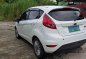 White Ford Fiesta 2013 at 86000 km for sale -5
