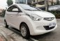 Sell White 2016 Hyundai Eon at 28000 km -0