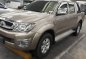 Selling Beige Toyota Hilux 2011 at 84000 km -0