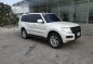 Selling White Mitsubishi Pajero 2015 at 54000 km -0