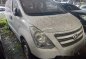 Selling White Hyundai Grand Starex 2016 in Makati -5