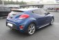 Selling Blue Hyundai Veloster 2016 Automatic Gasoline at 8740 km-2