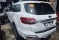 Selling White Ford Everest 2018 Automatic Diesel -4