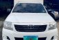 White Toyota Hilux 2012 at 70000 km for sale-1