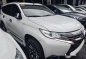 Selling White Mitsubishi Montero Sport 2017 in Makati-1