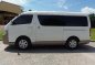 White Toyota Hiace 2011 at 42000 km for sale-5