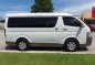 White Toyota Hiace 2011 at 42000 km for sale-7