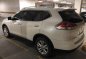 Selling White Nissan X-Trail 2016 Automatic Gasoline -2