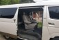 White Toyota Hiace 2010 at 69000 km for sale-2