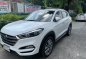 White Hyundai Tucson 2018 at 20000 km for sale -1