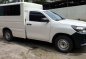 White Toyota Hilux 2016 at 32000 km for sale -4