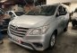 Selling Silver Toyota Innova 2015 in Quezon City-2
