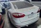 Selling White Ford Fiesta 2017 at 7000 km -2