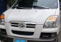 White Hyundai Starex 2004 Automatic Diesel for sale-6