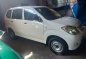 White Toyota Avanza 2009 for sale in Quezon City-0