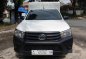 White Toyota Hilux 2016 at 32000 km for sale-1