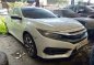 Selling White Honda Civic 2017 in Makati-1