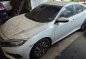 Selling White Honda Civic 2017 in Makati-3